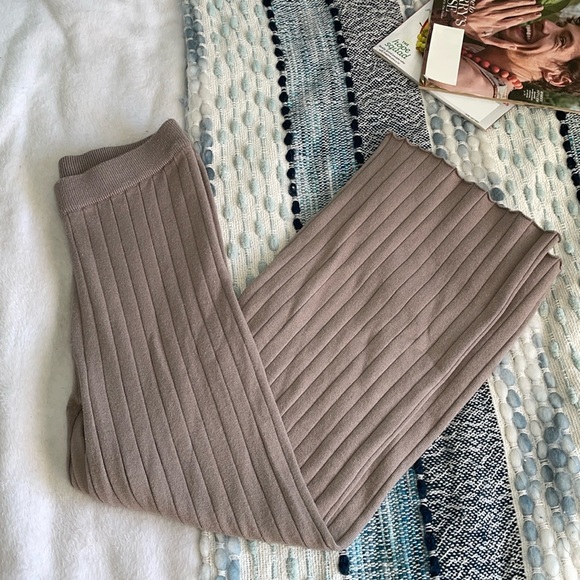 emory park Pants - Emory Park Ribbed High-Rise Pants- XS/S